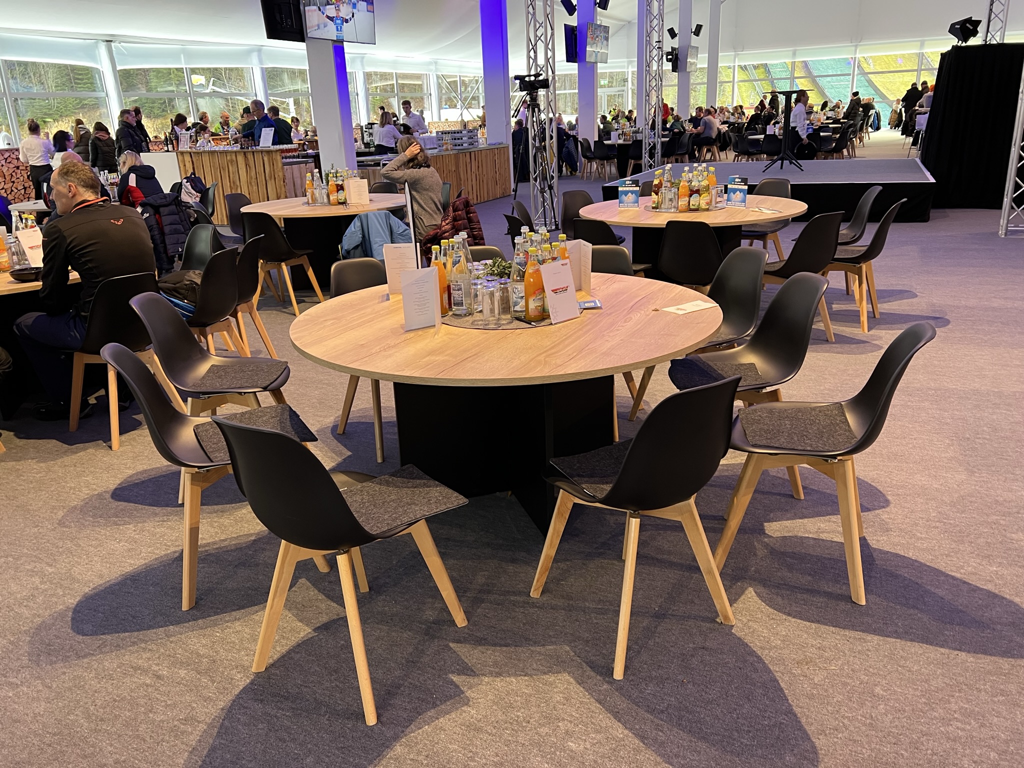 Eiche-rund_Woody