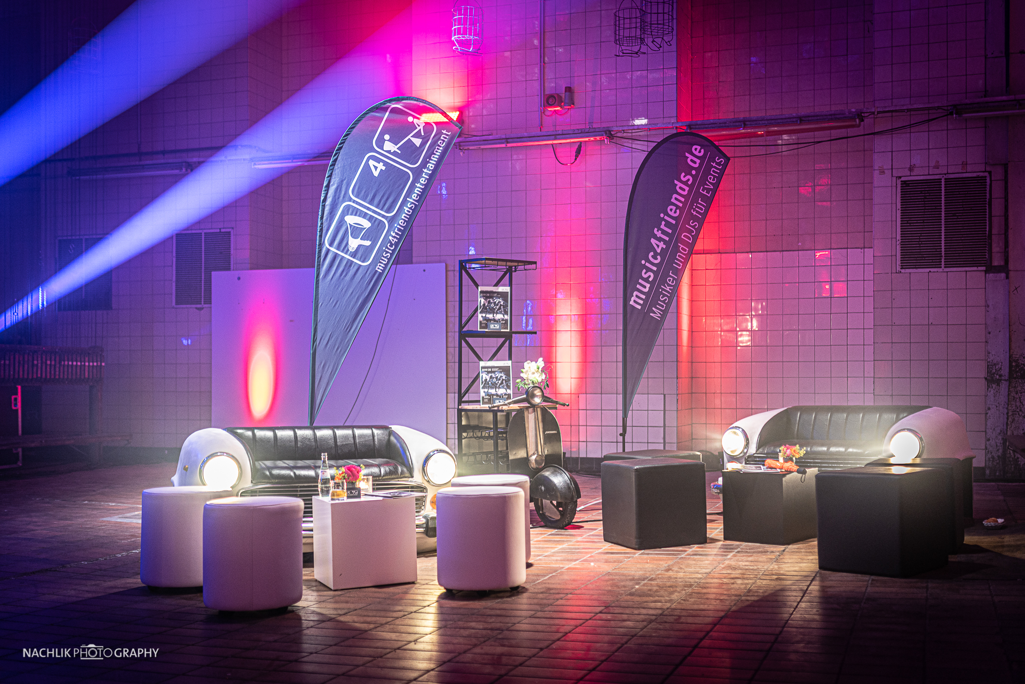 57090_Mini_Cooper_Sofa
